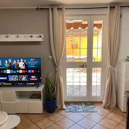 Un Passo Dal Mare - 50m From The Sea, With Garden, Ac & Wifi *